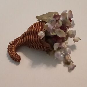 #1114. Vintage Wicker And Silk Flower Basket Brooch